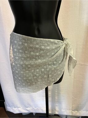 White Floral Eyelet  Sarong Wrap